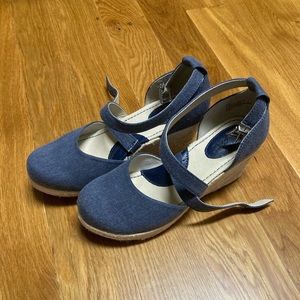 Born -B O C denim wedges size 7